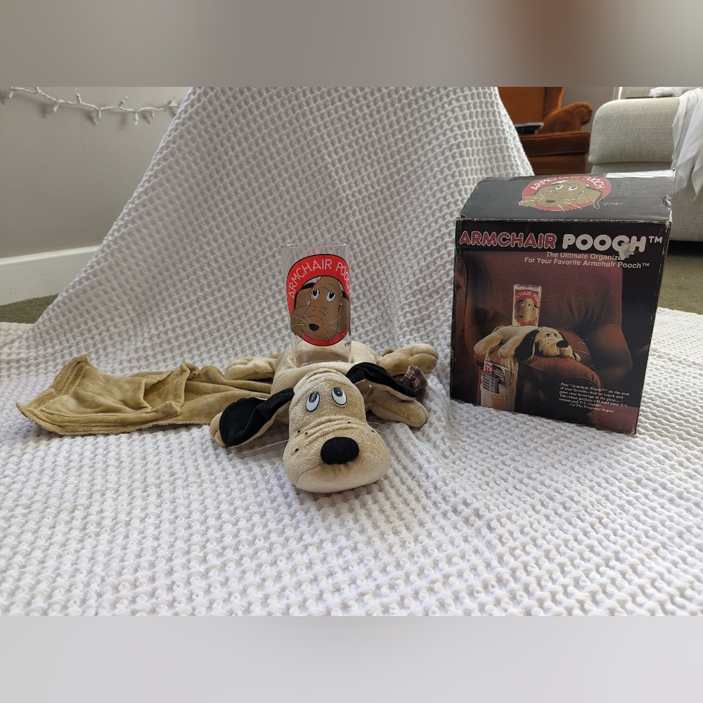 🎩Vintage Armchair Pooch In Original Box with Cup